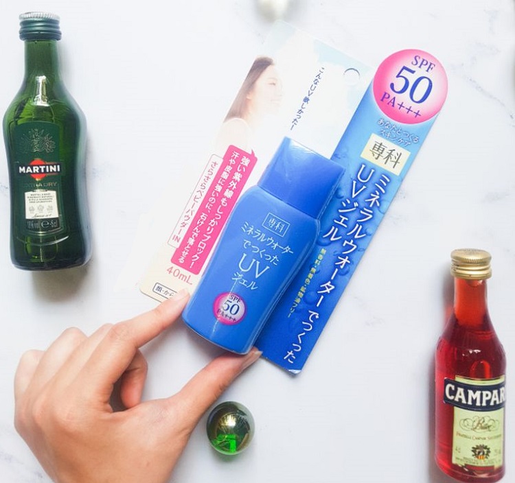 Kem Chống Nắng Shiseido Mineral Water Senka SPF 50 PA+++