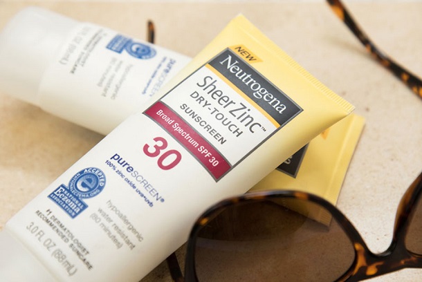 Kem Chống Nắng Neutrogena Sheer Zinc Dry-Touch Face Sunscreen SPF 50 Cho Da Dầu Nhạy Cảm